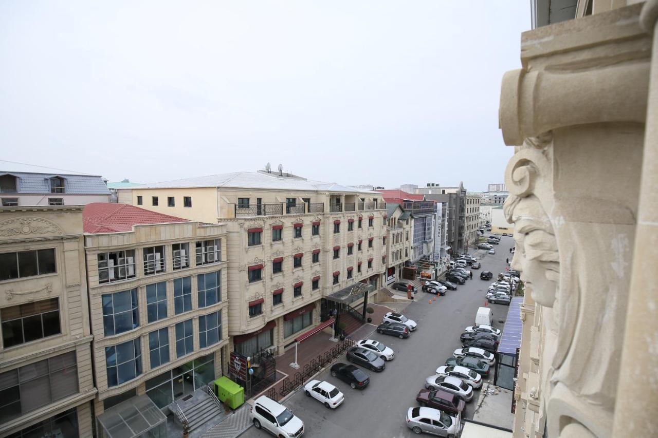 Alis Hotel Baky Esterno foto