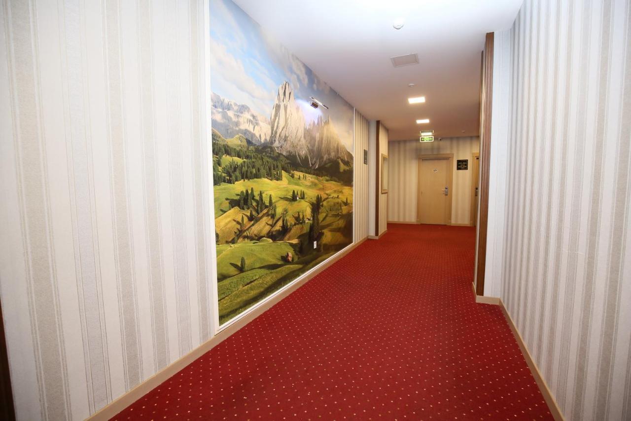 Alis Hotel Baky Esterno foto