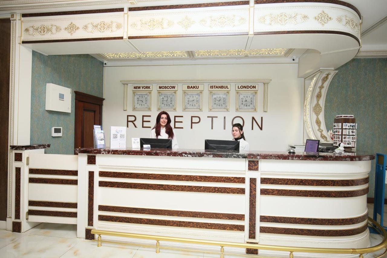 Alis Hotel Baky Esterno foto