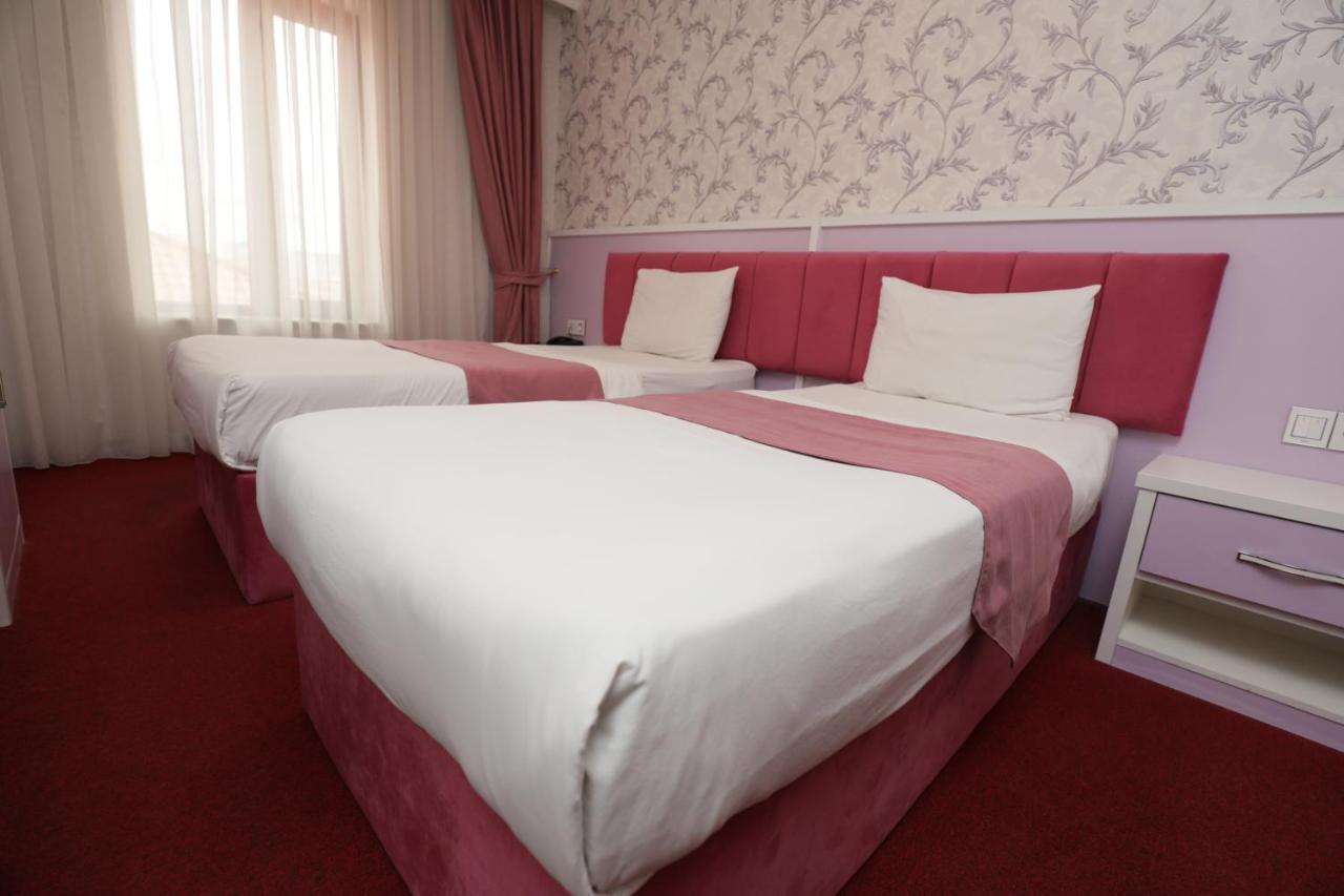 Alis Hotel Baky Esterno foto