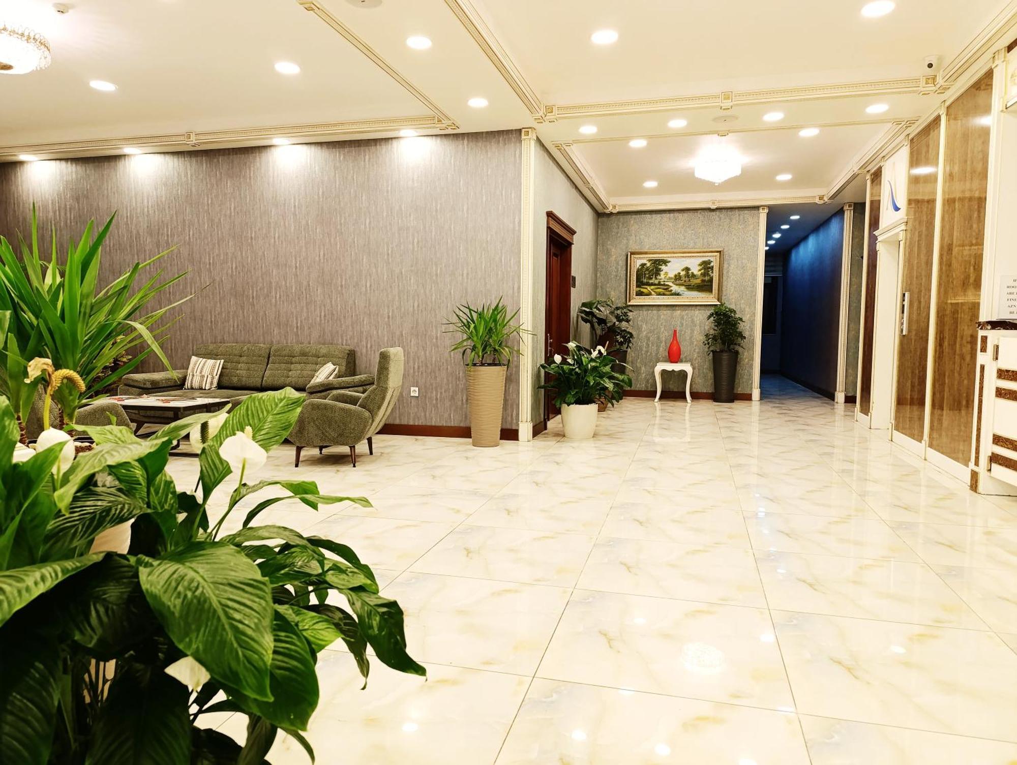 Alis Hotel Baky Esterno foto