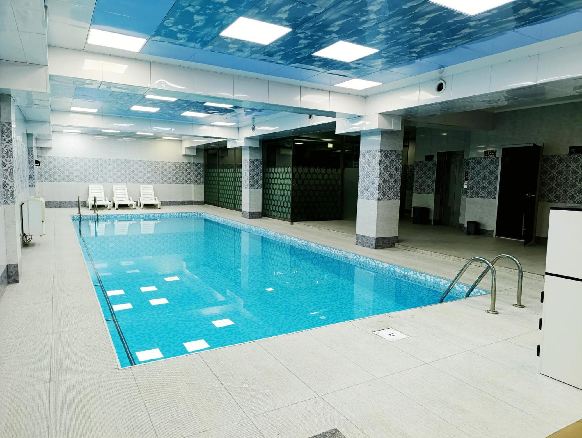 Alis Hotel Baky Esterno foto